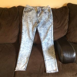 Sz 10 Delia’s acid wash jeans